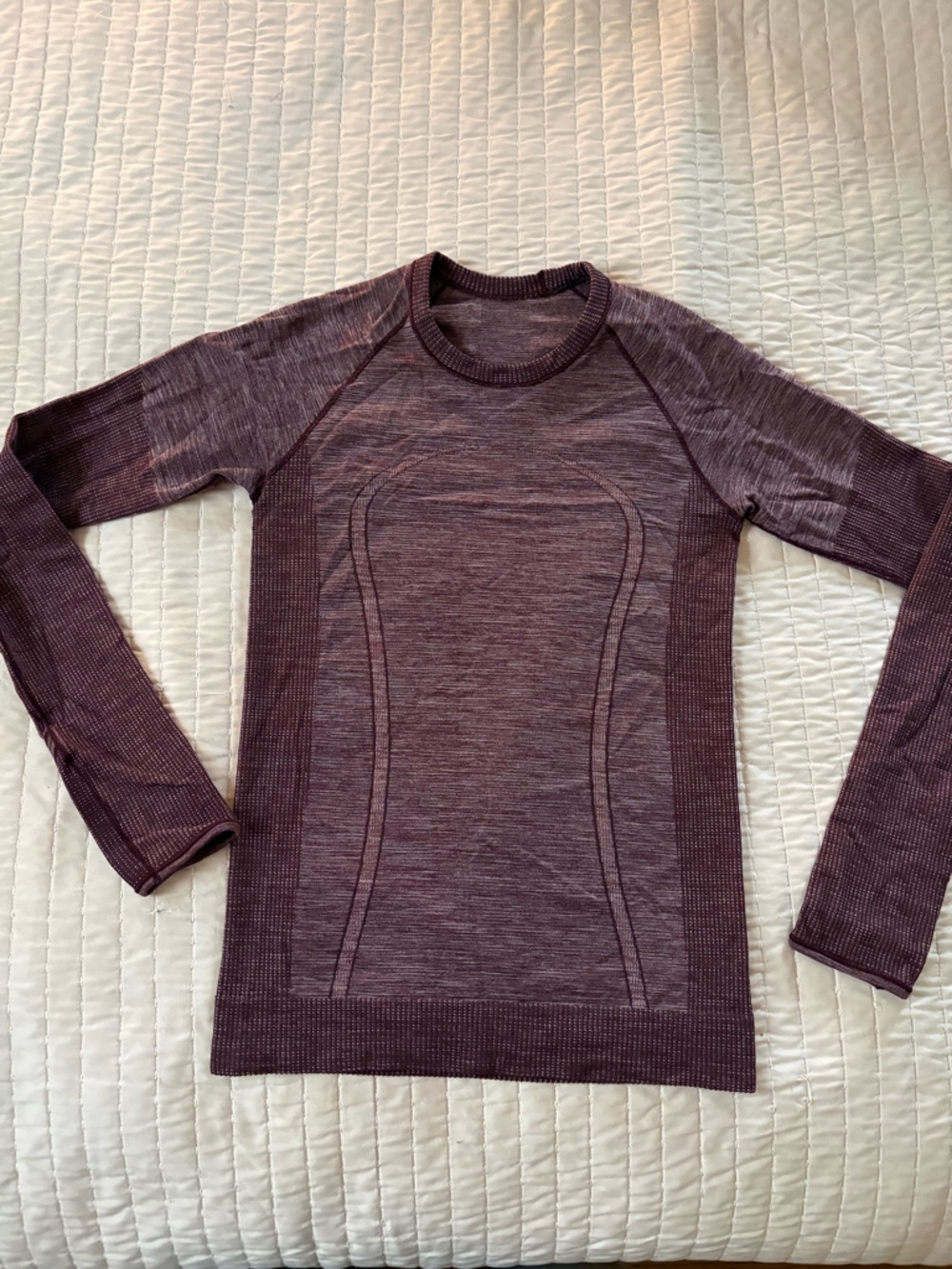 Seamless Long-Sleeve Active Top in Heathered Plum